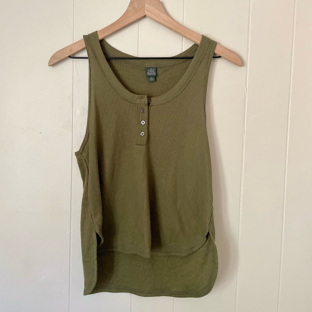 Wild fable green tank top